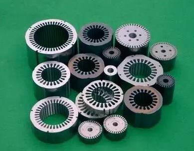 �մ��c����Ƭ��ճ����ʲô�z��